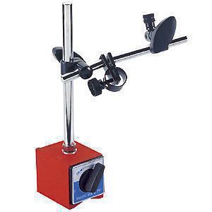 Magnetic comparator stand to be placed on a surface plate